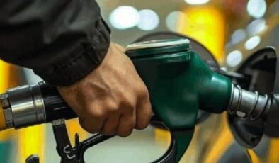 Brent petrol geriledi: Yeni benzin indirimi yolda