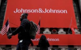 Johnson&Johnson ABD’deki etkisini 100 milyar doların üzerine taşımayı hedefliyor