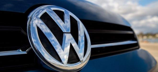 Moody’s, Volkswagen’in kredi notunu düşürdü