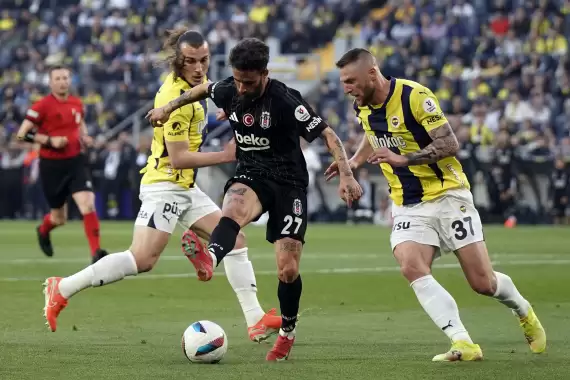 Beşiktaş’tan Fenerbahçe’ye çelme! Puan farkı yükseldi..