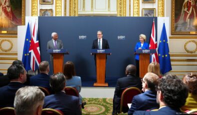 Brüksel-Londra hattında Brexit sonrası yeni sayfa