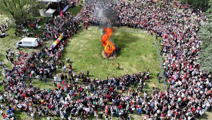 Edirne’de Kakava ateşi yakıldı