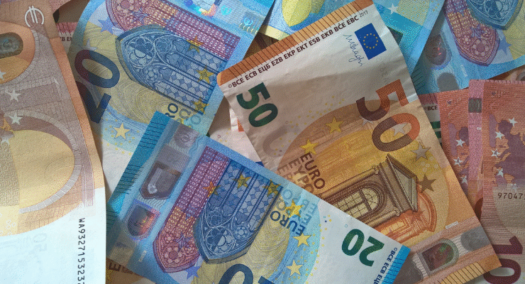 Euro Bölgesi enflasyonu ECB hedefinin üzerinde!