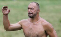 Hakemlere hakaret eden başpehlivan Ali Gürbüz özür diledi!