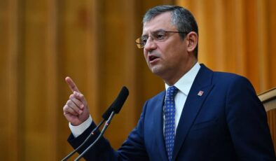 Özgür Özel: Gençlerin gelecek hayallerini Misak-ı Milli sınırları içine taşıyarak beka sorununu aşacağız