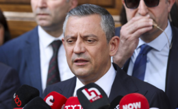 Özgür Özel’den Erdoğan’a: Biz terörsüz Türkiye’de varız, siz de tutuksuz yargılamada var olun, Türkiye’de tansiyon düşsün