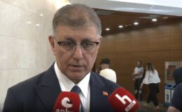 Cemil Tugay'dan İzmir milletvekillerine sitem