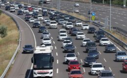 İstanbul girişinde trafik kilitlendi