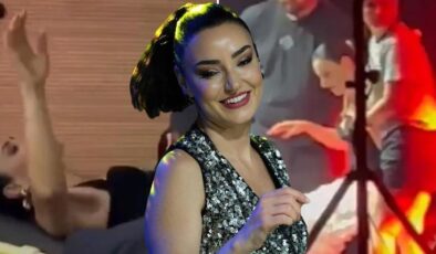 Sahnede fenalaşan ünlü sanatçıdan haber var
