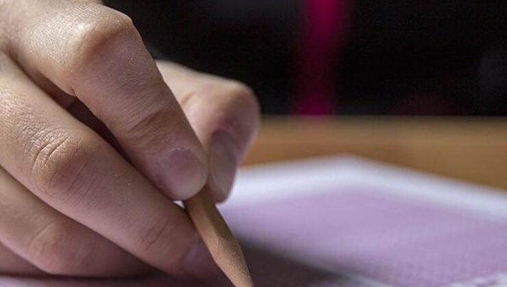 Türk gençliği ÖSYM’nin sınavlarına 15 milyar TL harcadı