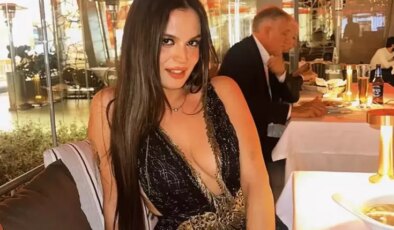 Aslı Bekiroğlu ve sevgilisi Çeşme’de dudak dudağa!