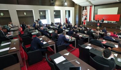 CHP yeni yol haritası belirlemek için toplandı