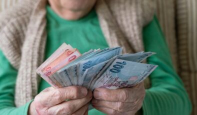 En düşük emekli maaşı 16 bin 881 lira oldu! Düzenleme Meclis'te kabul edildi