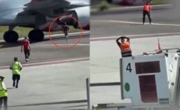 Havalimanında korkunç anlar kamerada: Kendini uçak motoruna attı!