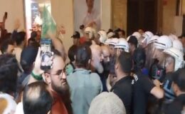 Leman dergisi önünde şok tehdit: ‘Ya onlar ölecekler, ya biz öleceğiz’