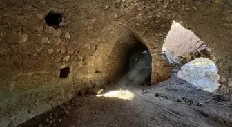 Toprakkale Kalesi’nde Kazı ve Restorasyon Çalışmaları Yeniden Başladı