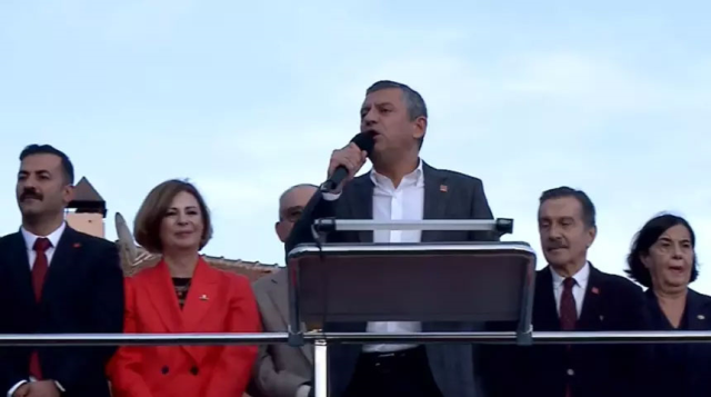 &Ouml;zel'den 'nadir toprak elementi' &ccedil;ıkışı: Bunu verirsek altın yumurtlayan tavuğu vermiş oluruz