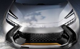 Toyota tamamen katı hal pillere sahip ilk elektrikli otomobili hazırlıyor