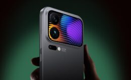 Xiaomi 18 serisinde arka ekran kullanılmaya devam edecek