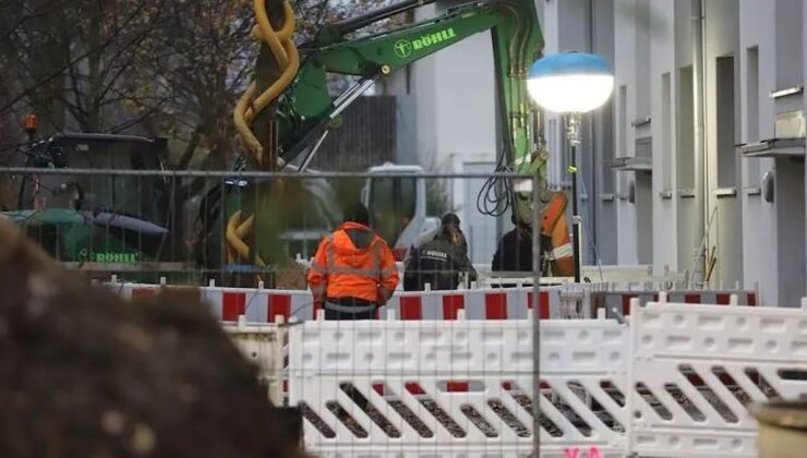 Almanya Köln’de dev bombalar ortaya çıktı! 6 bin kişi apar topar tahliye edildi