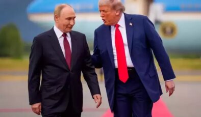 Trump’tan Putin’e yeniden kapı araladı: Her zaman bir ihtimal var