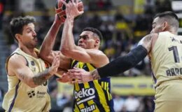 Fenerbahçe Beko, EuroLeague’de Barcelona’yı son nefeste devirdi