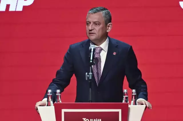 &Ouml;zel'in A takımı belli oldu! Kılı&ccedil;daroğlu'na yakın isimler gitti, Ko&ccedil; Holding'den s&uuml;rpriz transfer var