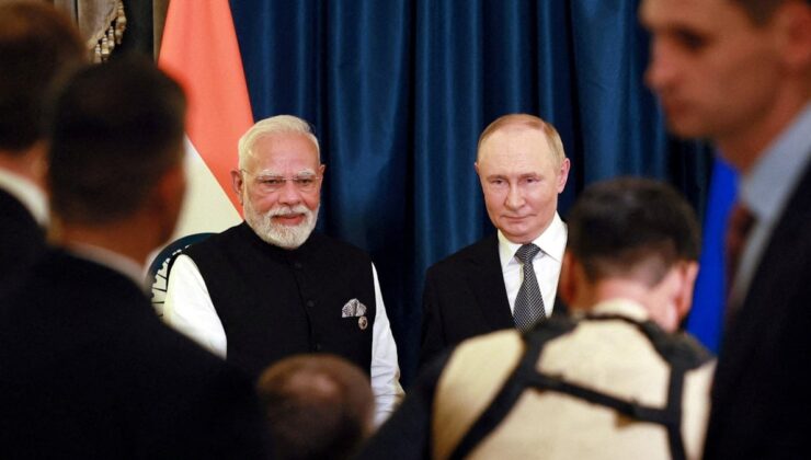 Putin Hindistan yolunda,  yüzü şimdiden gülüyor