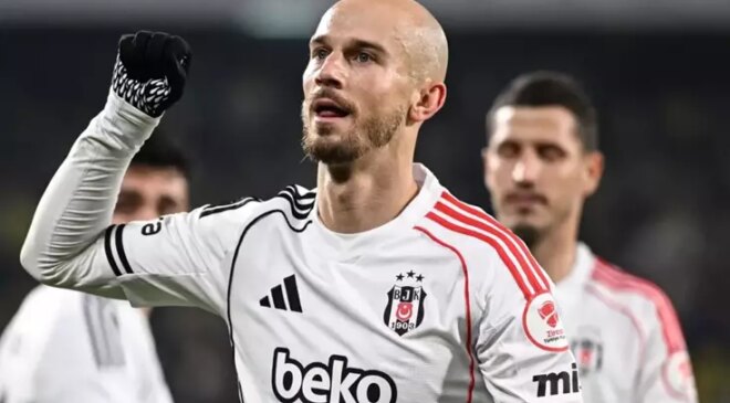 Yılın son derbisinde Beşiktaş, Fenerbahçe’yi 90+1’de yıktı