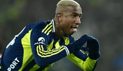 Alanya’da nefes kesen maç Fenerbahçe’nin! Fenerbahçe Alanyaspor’a acımadı! Zirvede puan farkı 1’e indi