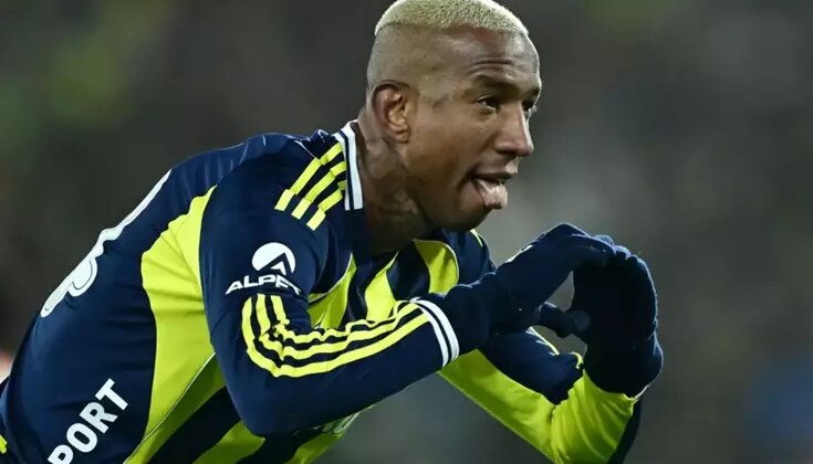 Alanya’da nefes kesen maç Fenerbahçe’nin! Fenerbahçe Alanyaspor’a acımadı! Zirvede puan farkı 1’e indi