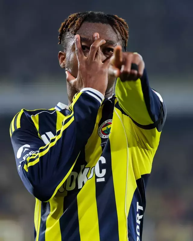 Herkes onu konuşuyor! Bir günde 2 maça çıktı Herkes onu konuşuyor! Bir günde 2 maça çıktı