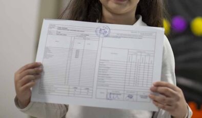 Karneler saat kaçta verilecek 2026, 16 Ocak okullar yarım gün mü?