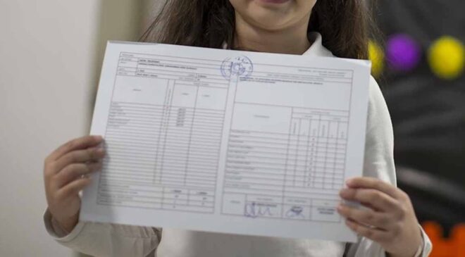 Karneler saat kaçta verilecek 2026, 16 Ocak okullar yarım gün mü?